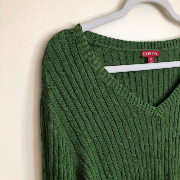 🦋 BOGO FREE 🦋 - Picture 3 of 5